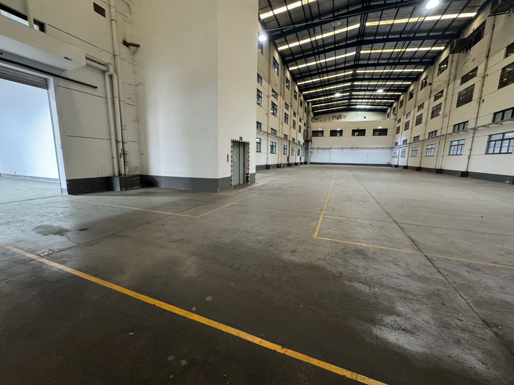 北开发原房东独院厂房出租： 嘉定工业区北开发新和路489号-产联社