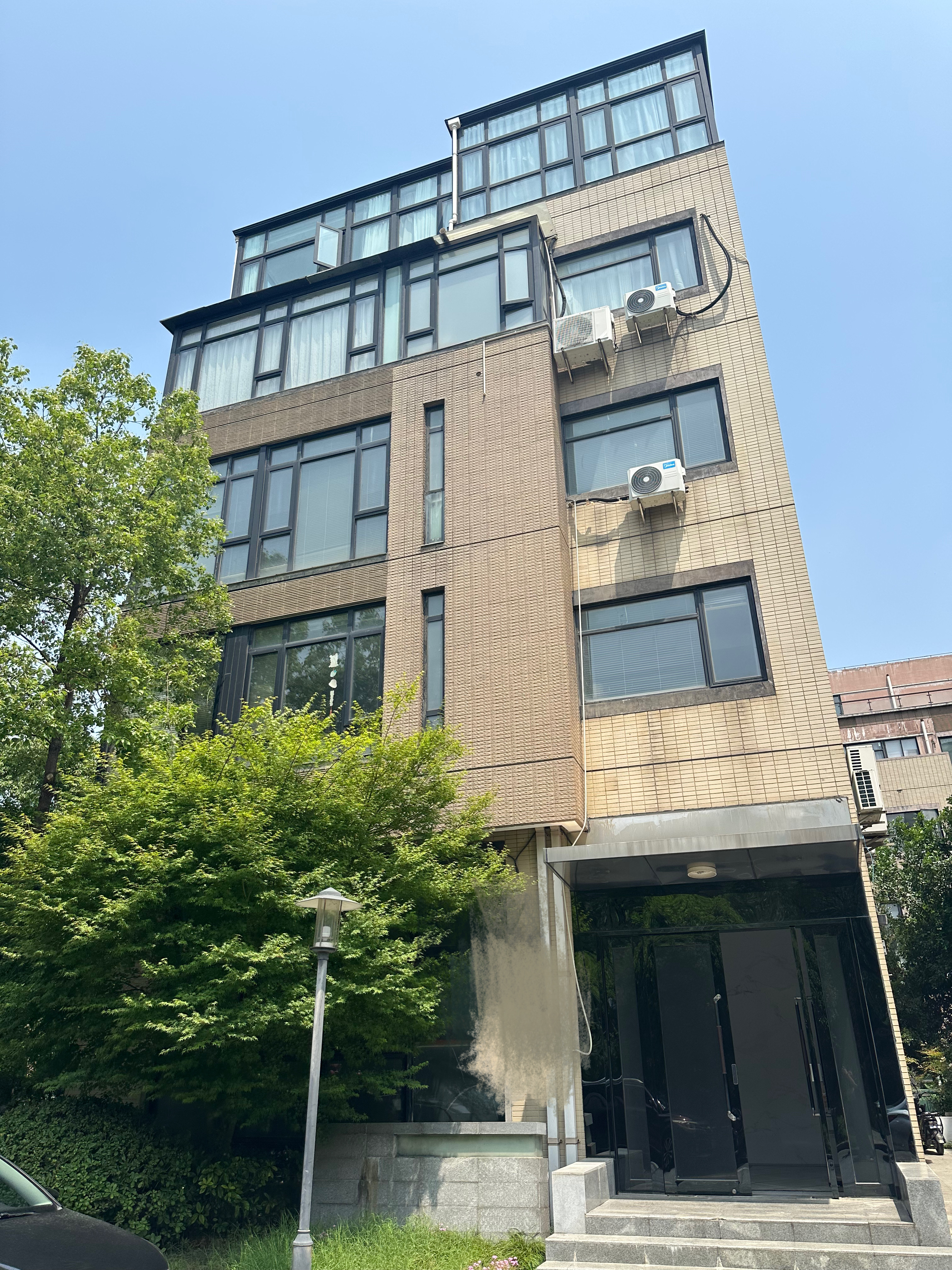 出售嘉定南翔615.17平方企业独栋别墅